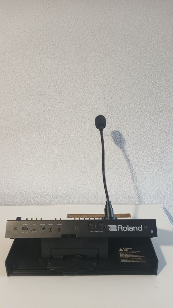 Roland Vocoder VP-03 + Roland DK-01