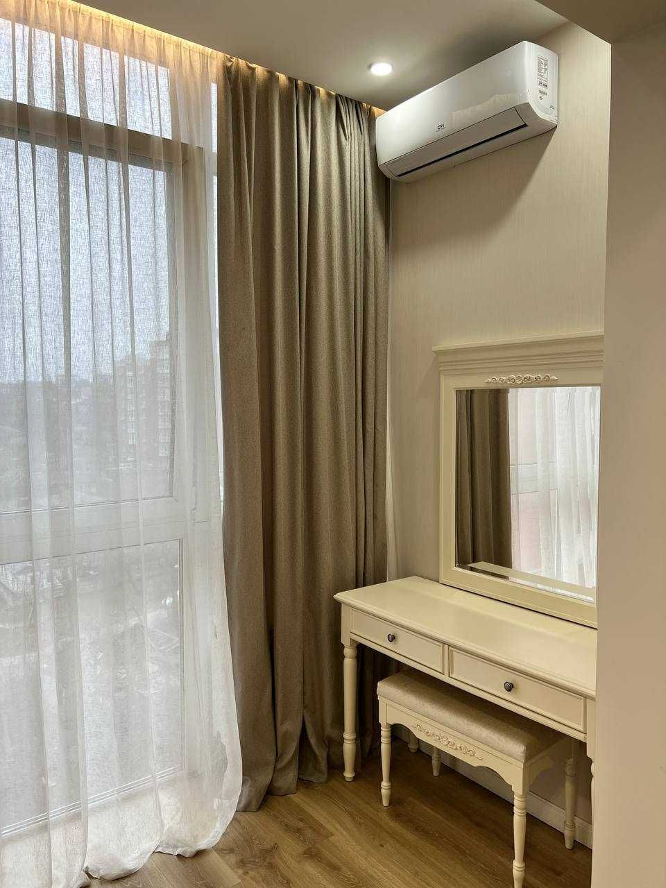 Продам в центре Днепра ул. Херсонская 9, жк Каскад 2.