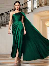 Sukienka maxi na jedno ramię z rozcięciem zielona