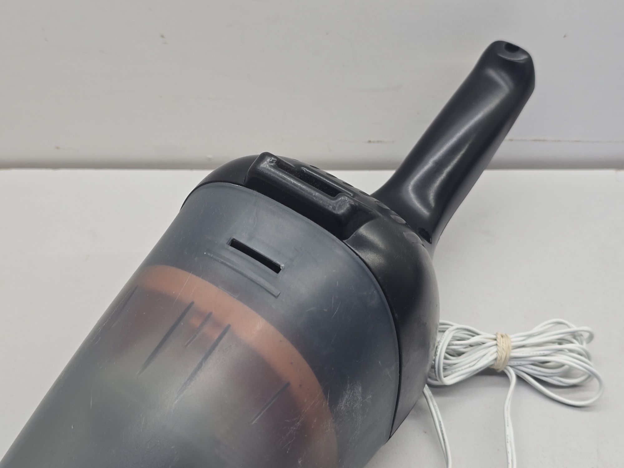 Bezprzewodowy odkurzacz ręczny Black Decker  Dustbuster