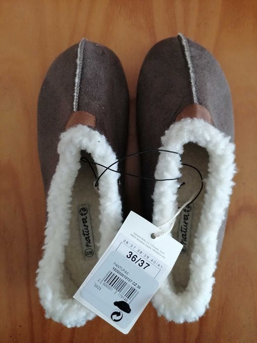 Pantufas senhora novas com etiqueta tam 36/37.