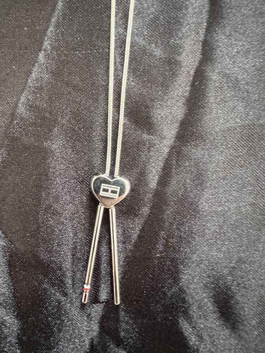 colar tommy hilfiger