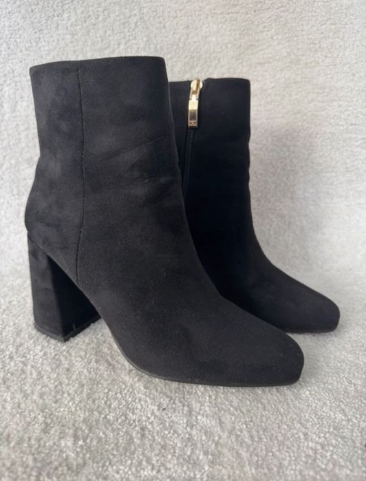 Botim preto SEASIDE COMO NOVO