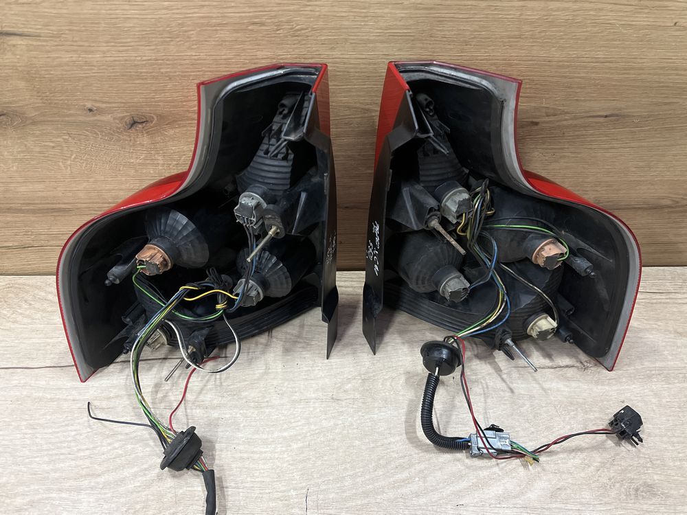 Lampa/reflektor tylny lewy prawy Volvo XC90