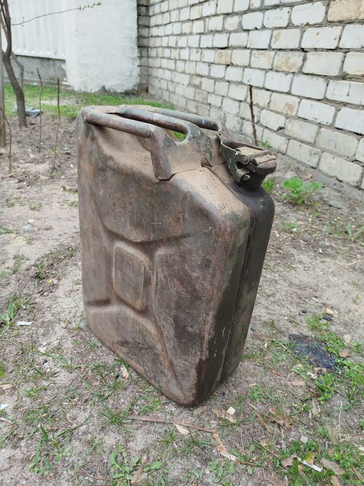 Каністра металева 20л,б.в