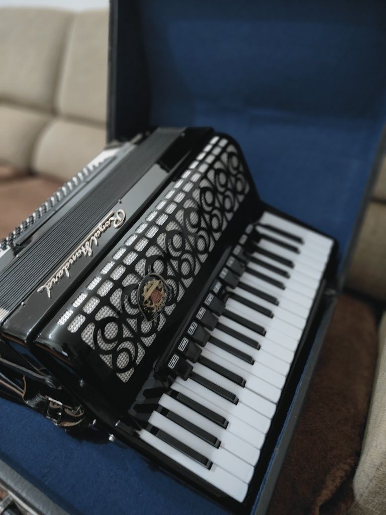 Acordeon Alemã Royal Standard 96 Baixos