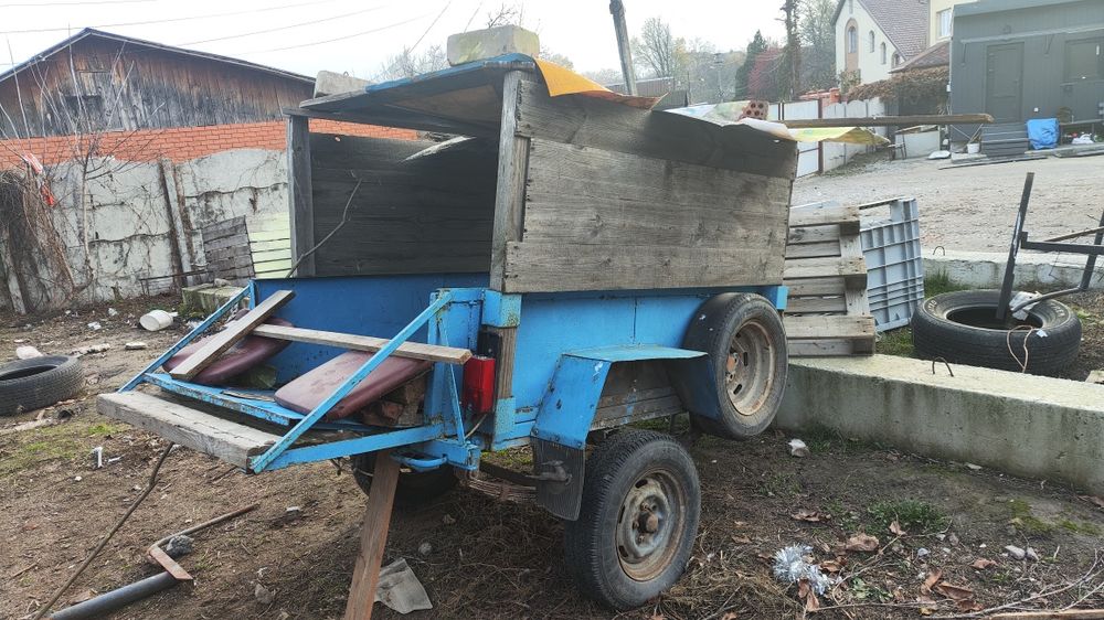 Причеп автомобільний