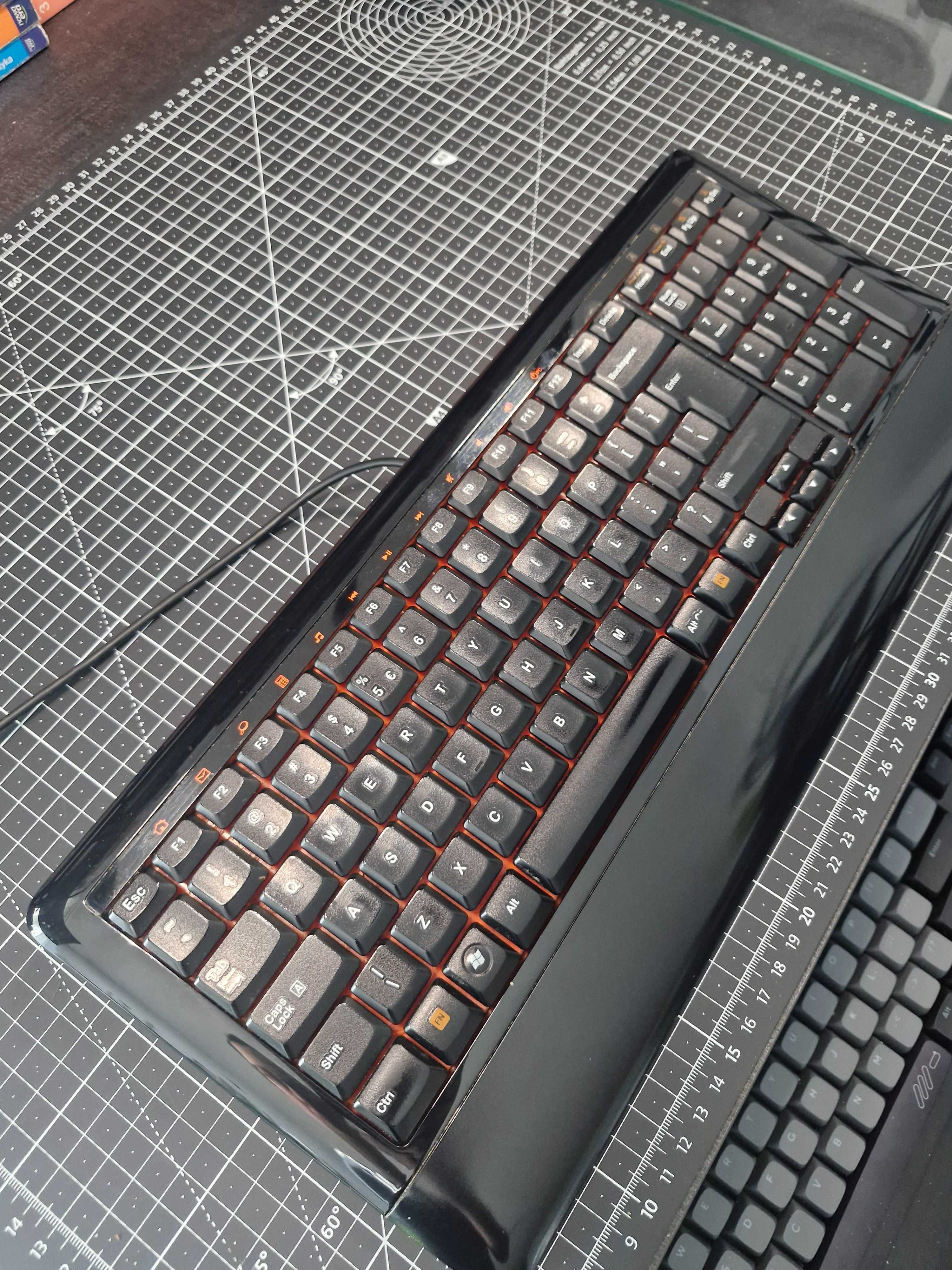 Klawiatura Logitech K300 Compact Keyboard czarna USB