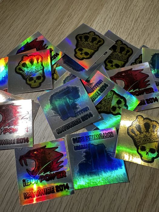 Sticker’s Ibuypower e titan holo + crown foil