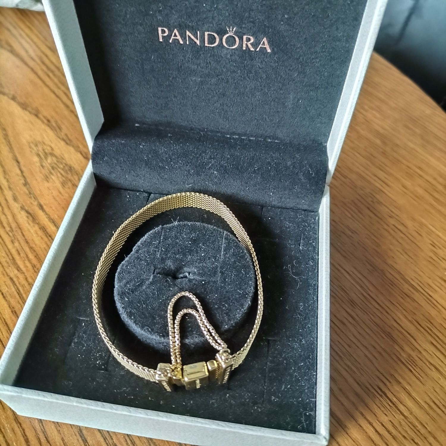 Bransoletka Pandora reflexions shine złota