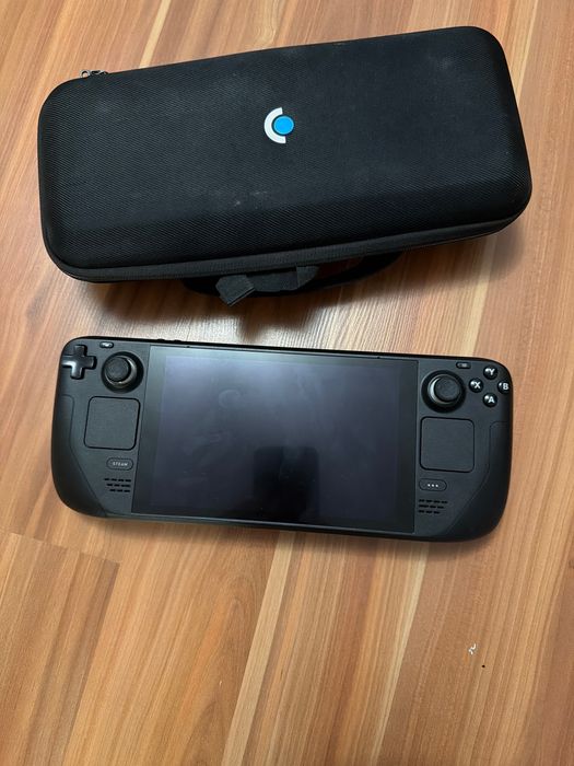 Konsola Steam Deck 512GB + etui