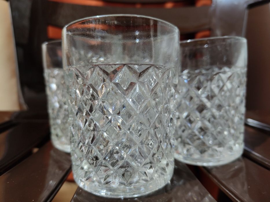 Кришталевий посуд