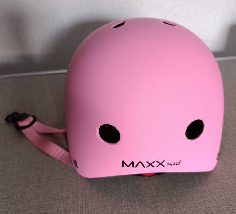 Захисний шолом дитячий Maxx pro