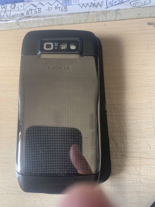Telemovel nokia e71