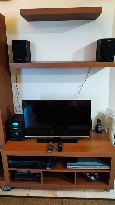 Móvel TV em cor de cerejeira