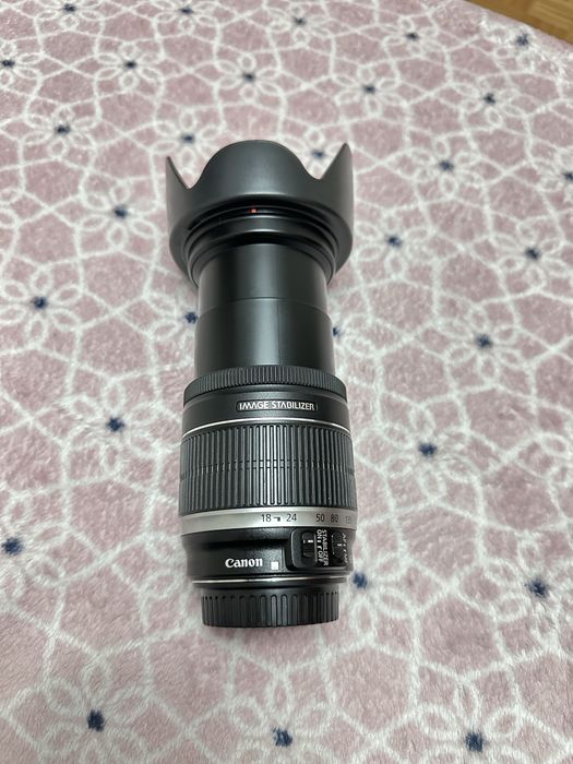 Canon EF-S 18-200mm zoom lens