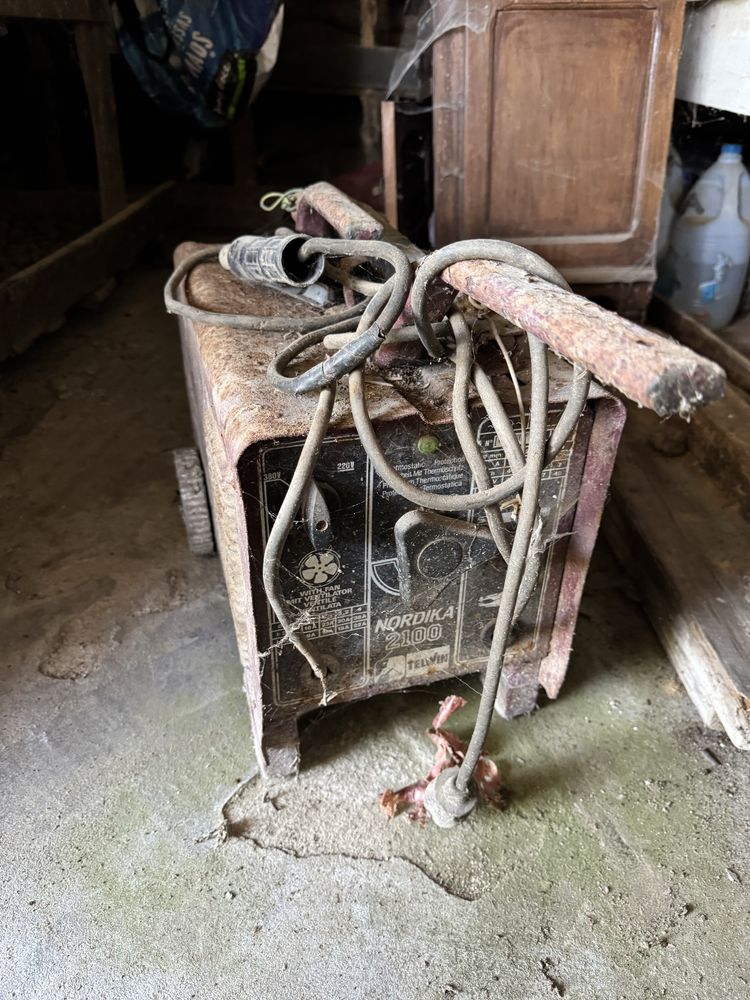 Maquina de soldar como mostra na foto