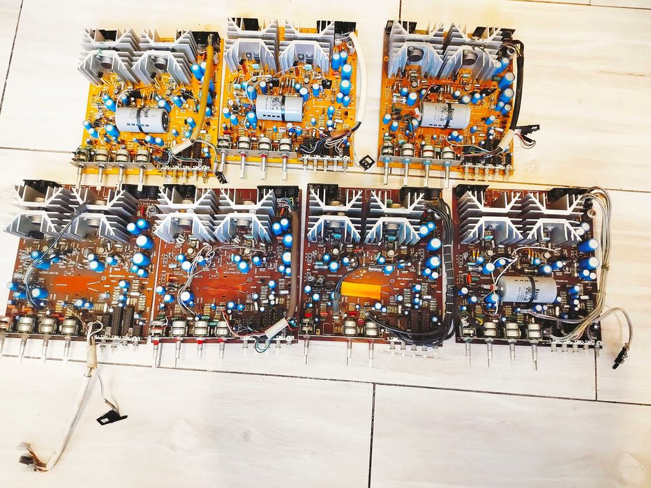 7 płyt wzmacniacza do radia Zodiak dss 402