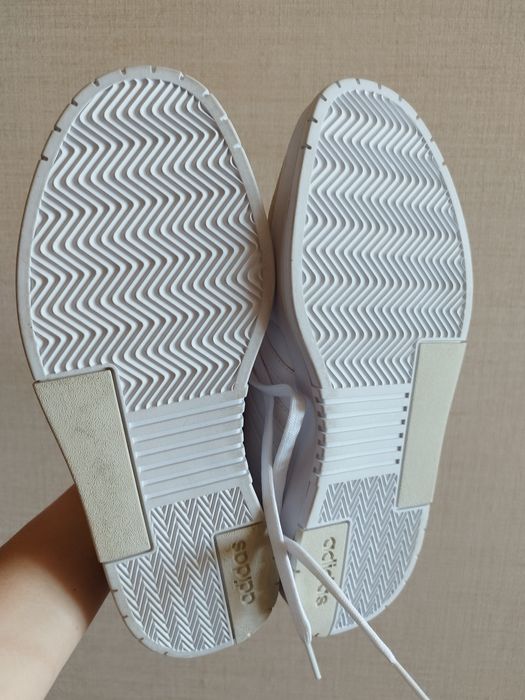 Кросівки Adidas шкіряні