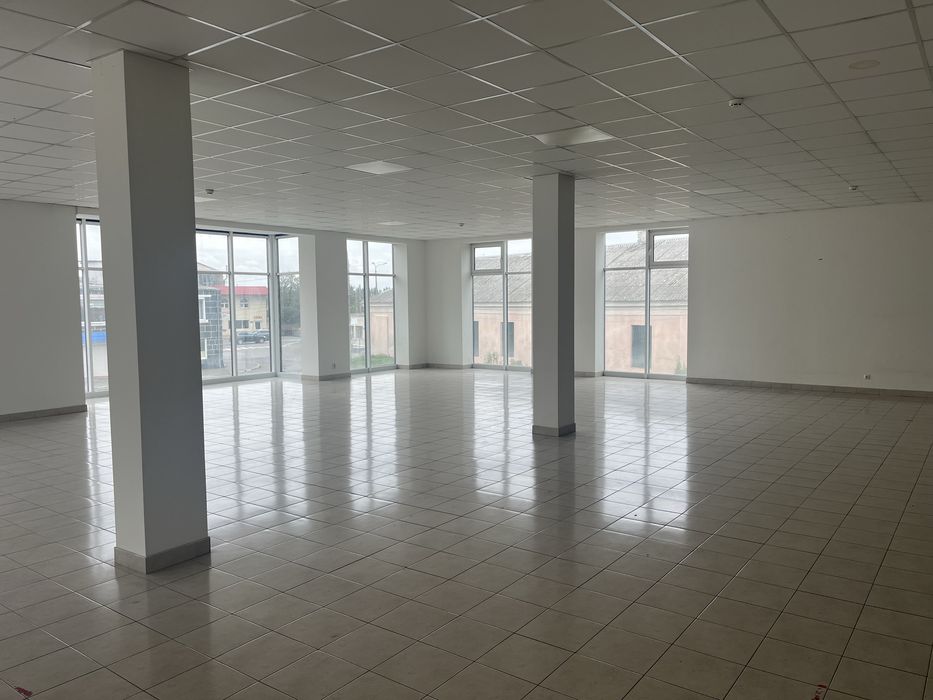 Оренда приміщення м. Летичів на автостанції, від власника.