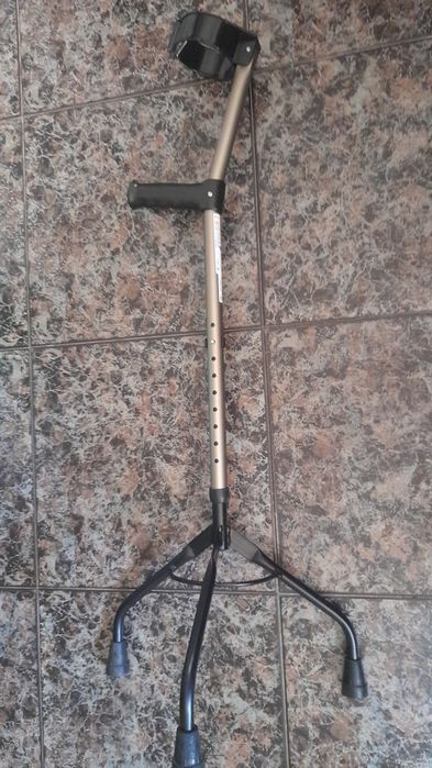 Bengala tripé em alumínio