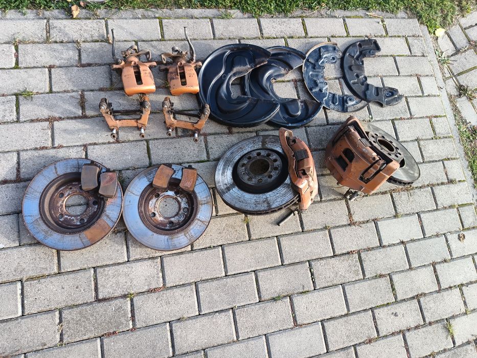 SWAP Hamulce 320 przód 288 tył Audi A4 B6 B7 zaciski tarcze jarzma