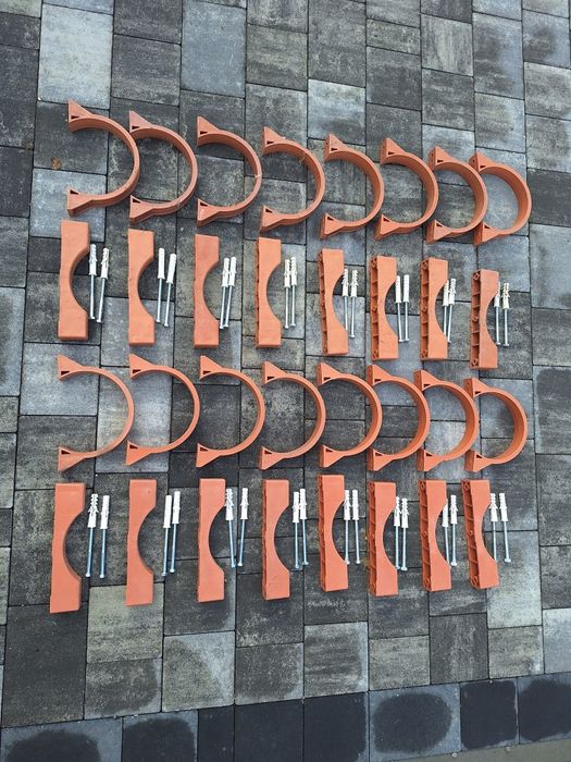 16 sztuk uchwytów do rur kanalizacji zewnętrznej 160 mm Mc Good Work