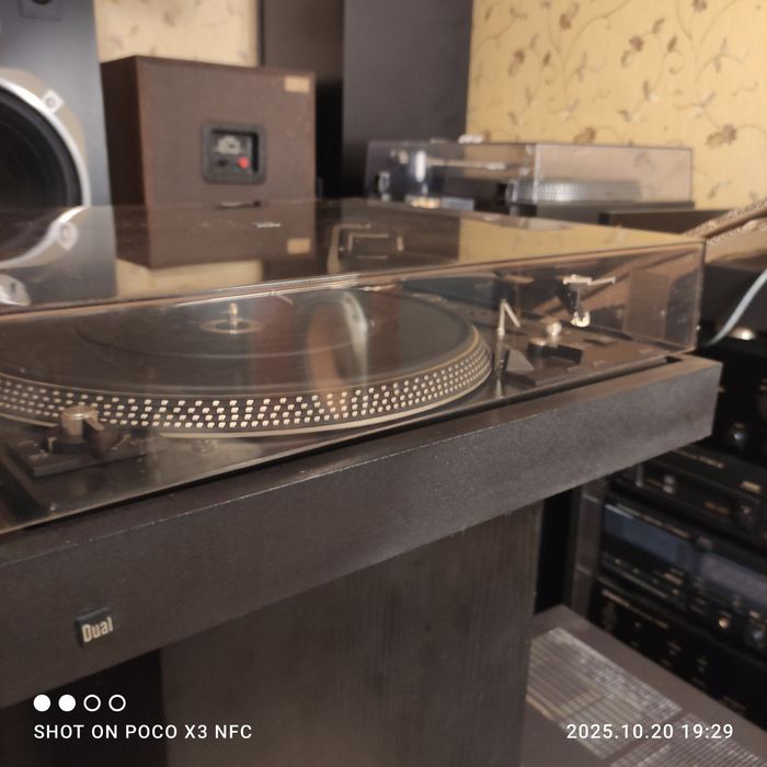 Проигрователь виниловых пластинок Dual cs 522