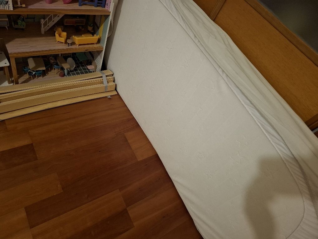Cama criança IKEA com colchão