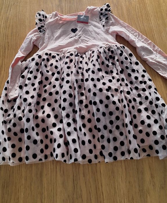 Sukienka w kropki nowa z metką 110 Sinsay