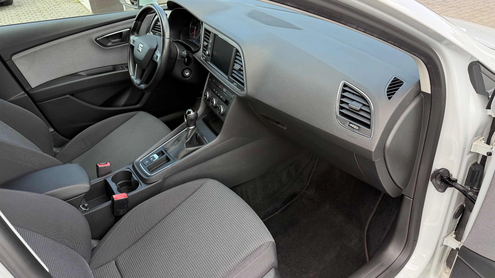 Seat Leon 1.6 TDI 115 KM STYLE , 1 Właściciel , Serwisowany , ROK GWARANCJI !