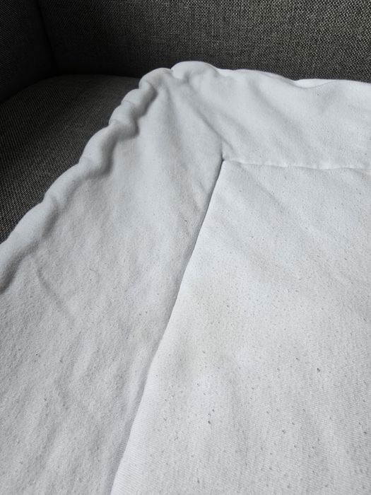 Rożek niemowlęcy biały z szarym pasem Roger Publishing Mamaginekolog