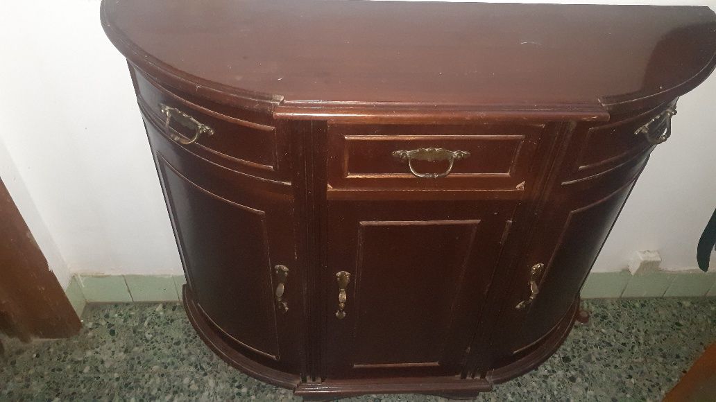 móvel de apoio, madeira maciça, movel+espelho 70 euros