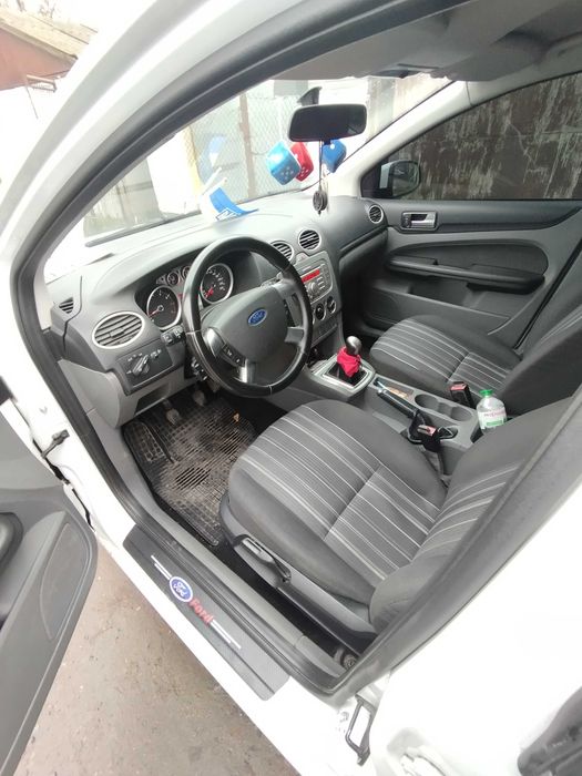 Форд фокус 2 універсал