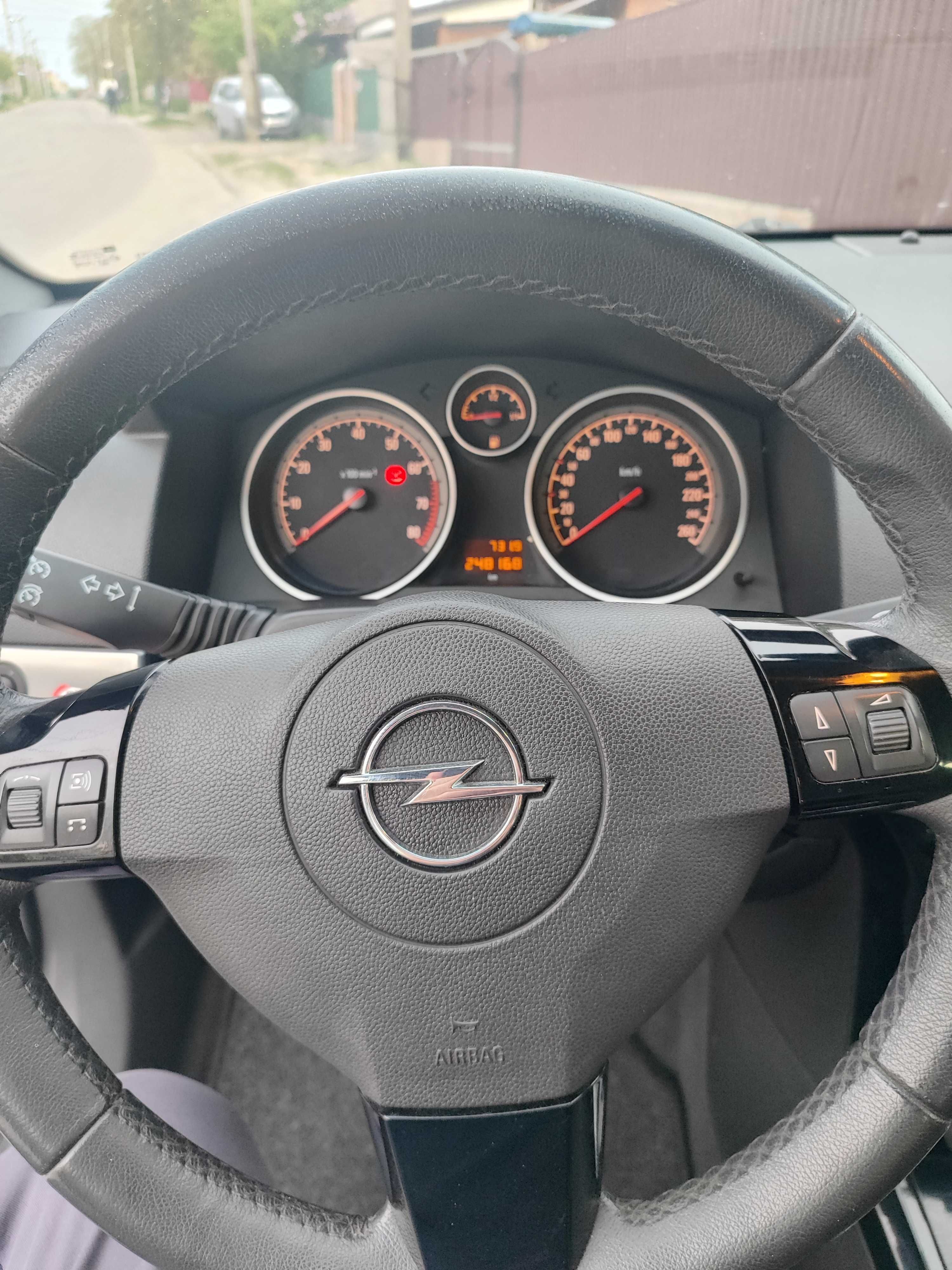 Продам авто Opel Astra H 2009року