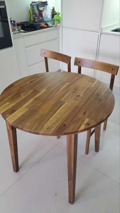 Mesa e dois cadeiras para cozinha IKEA