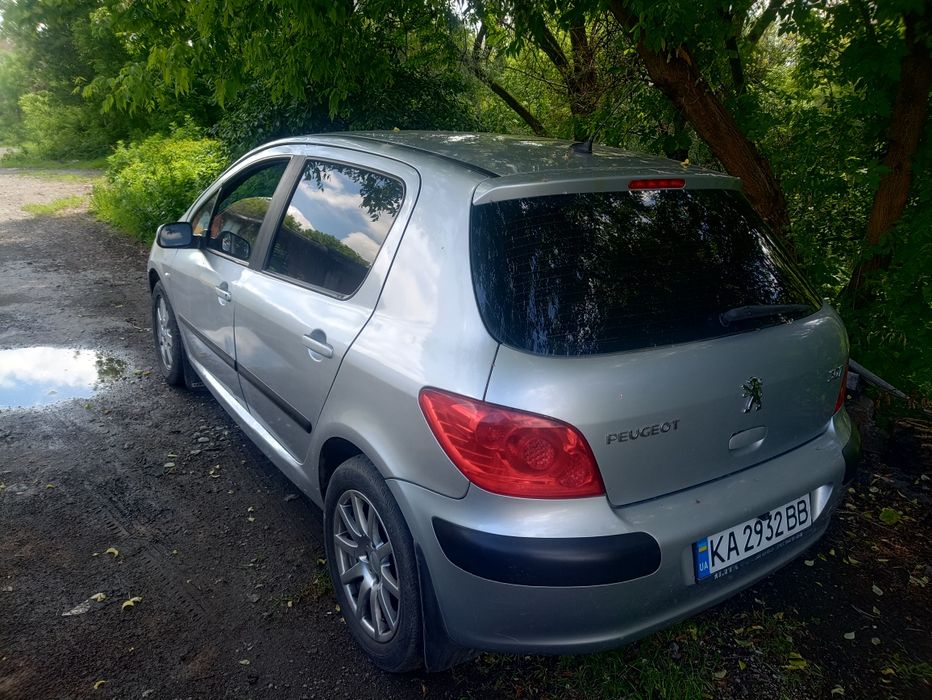 Продам Пежо 307.  1.6л бензин-газ. Автомат