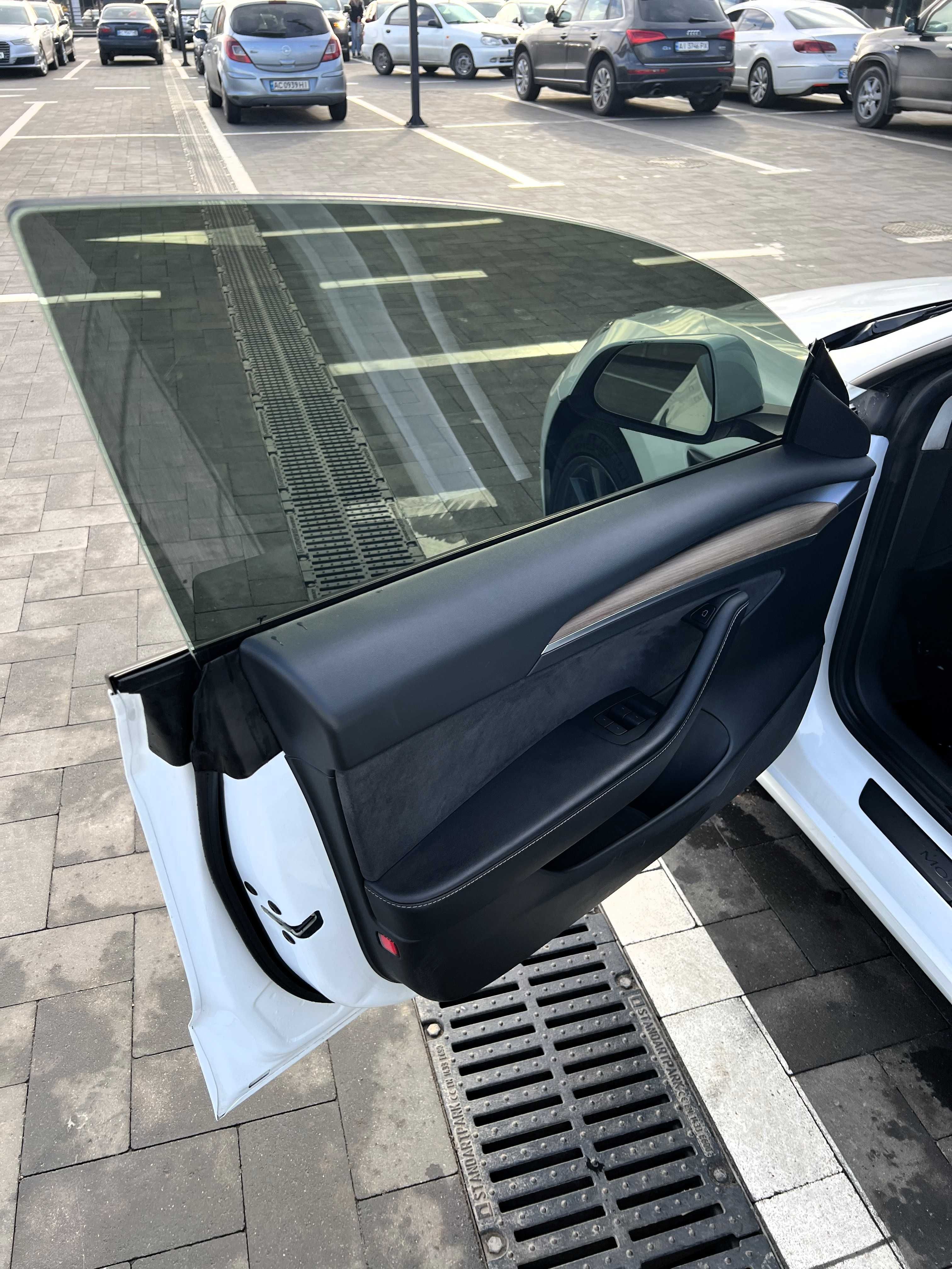 Tesla Model 3 Long Range Dual Motor AWD 2021 рік