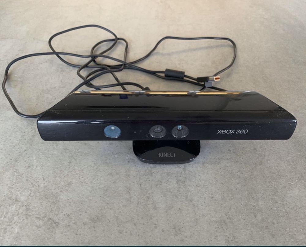 Сенсор движений Kinect  для Xbox 360