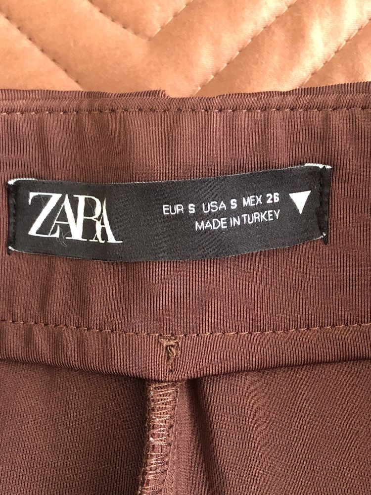 Брюки килот с кофтой на кнопках,Костюм ZARA, размер S