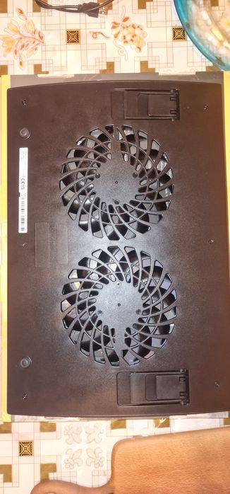 Подставка для охлаждения ноутбука