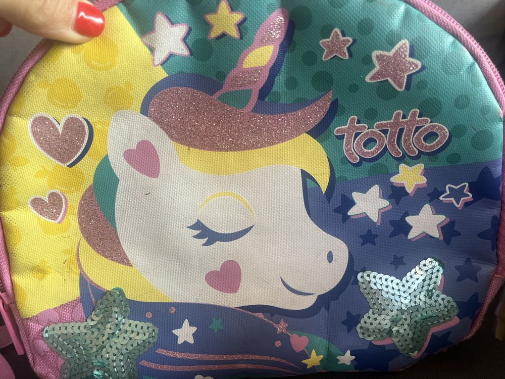 Conjunto escolar Unicórnio da Totto