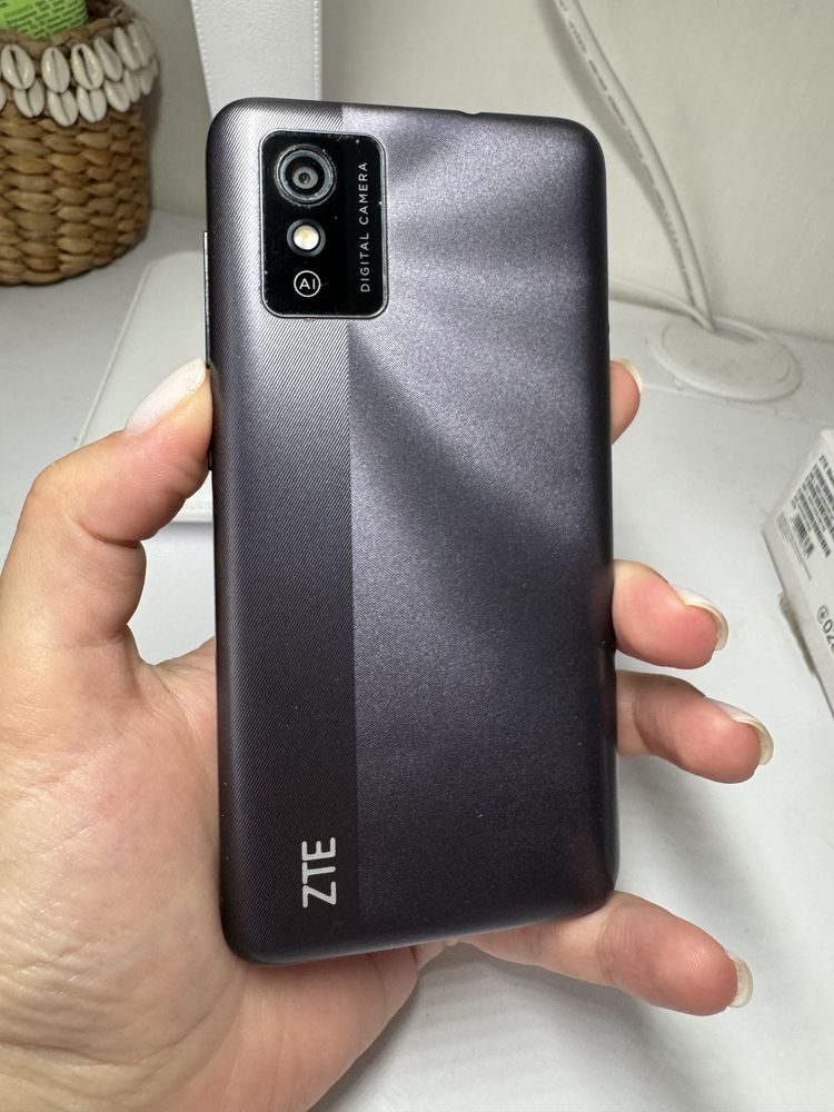Мобільний телефон ZTE BLADE L9
