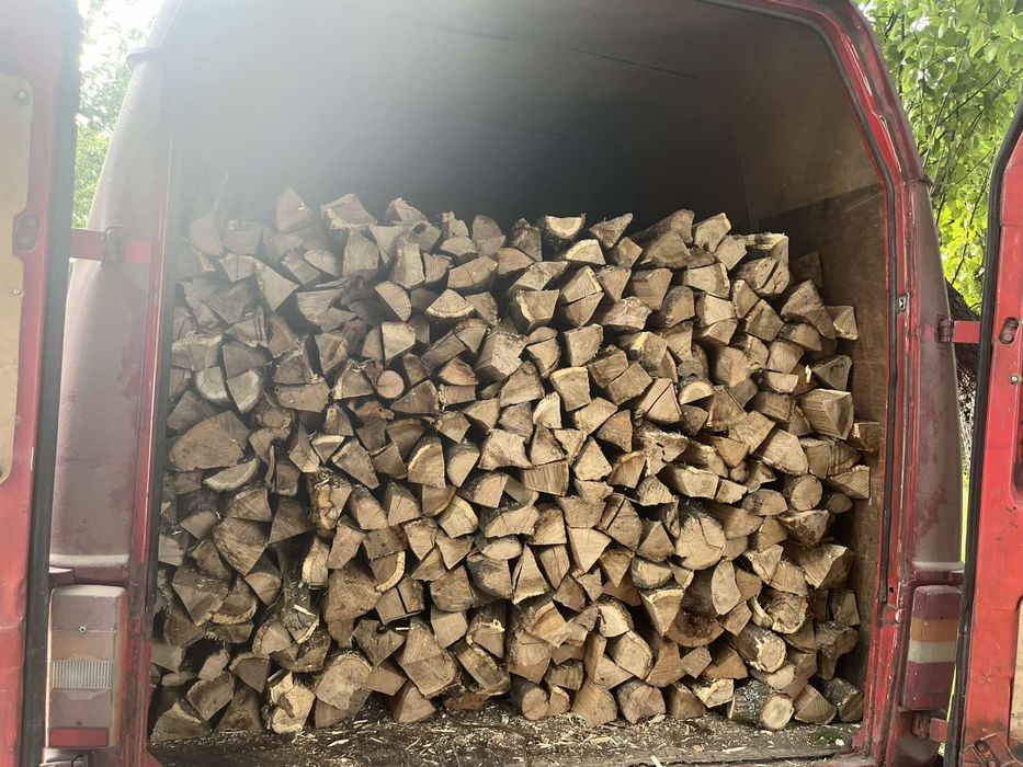 Продам дрова порубаные - метровка - чурки .