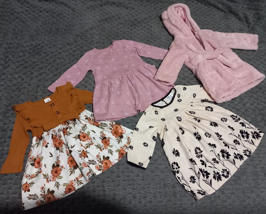 Речі на дівчинку 74 см