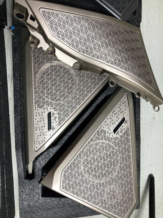 Сетки на динамики(Bowers & Wilkins) на BMW 5 Series G60/G61 23-25год.