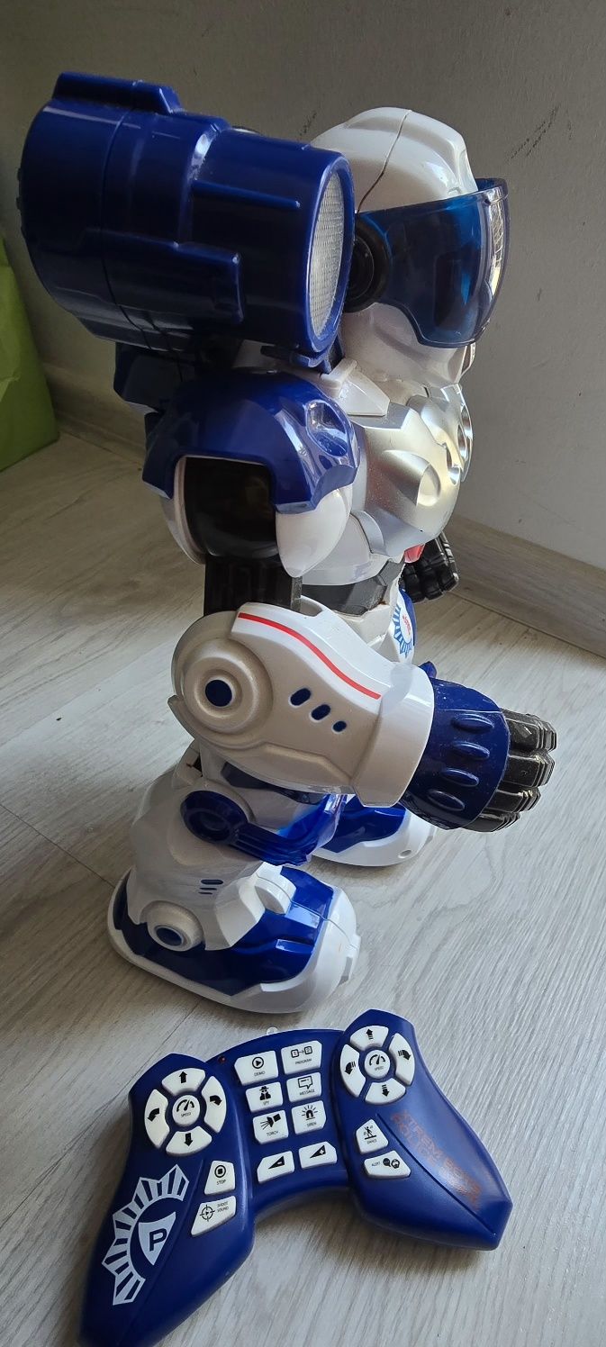 Robot Xtrem Bots do nauki programowania