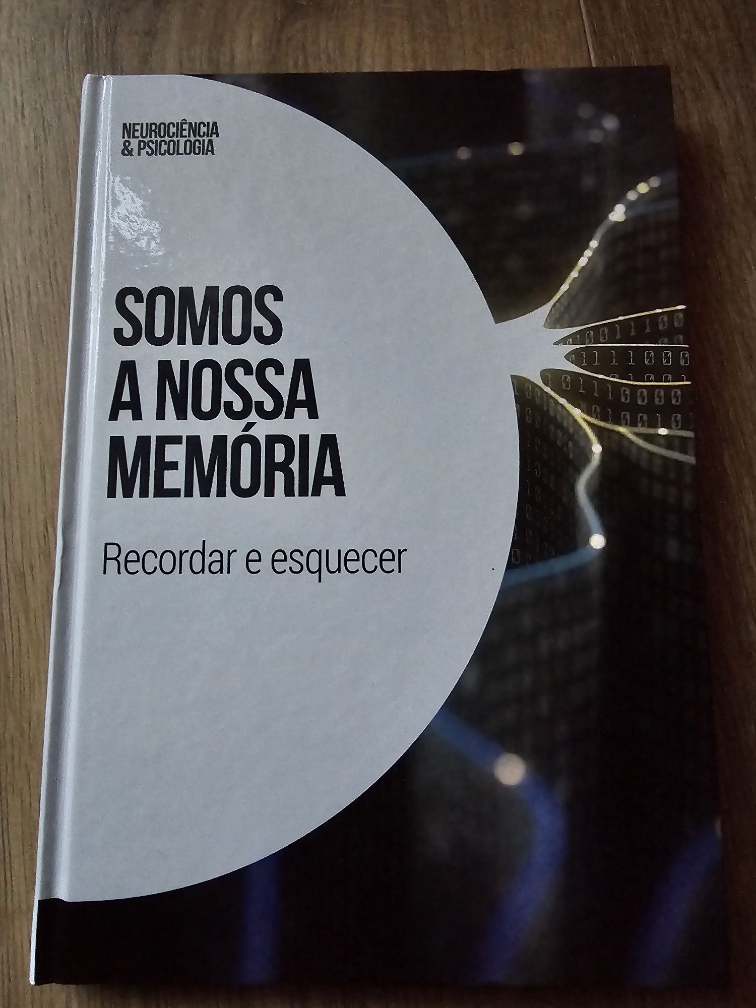 livro Somos a nossa memória