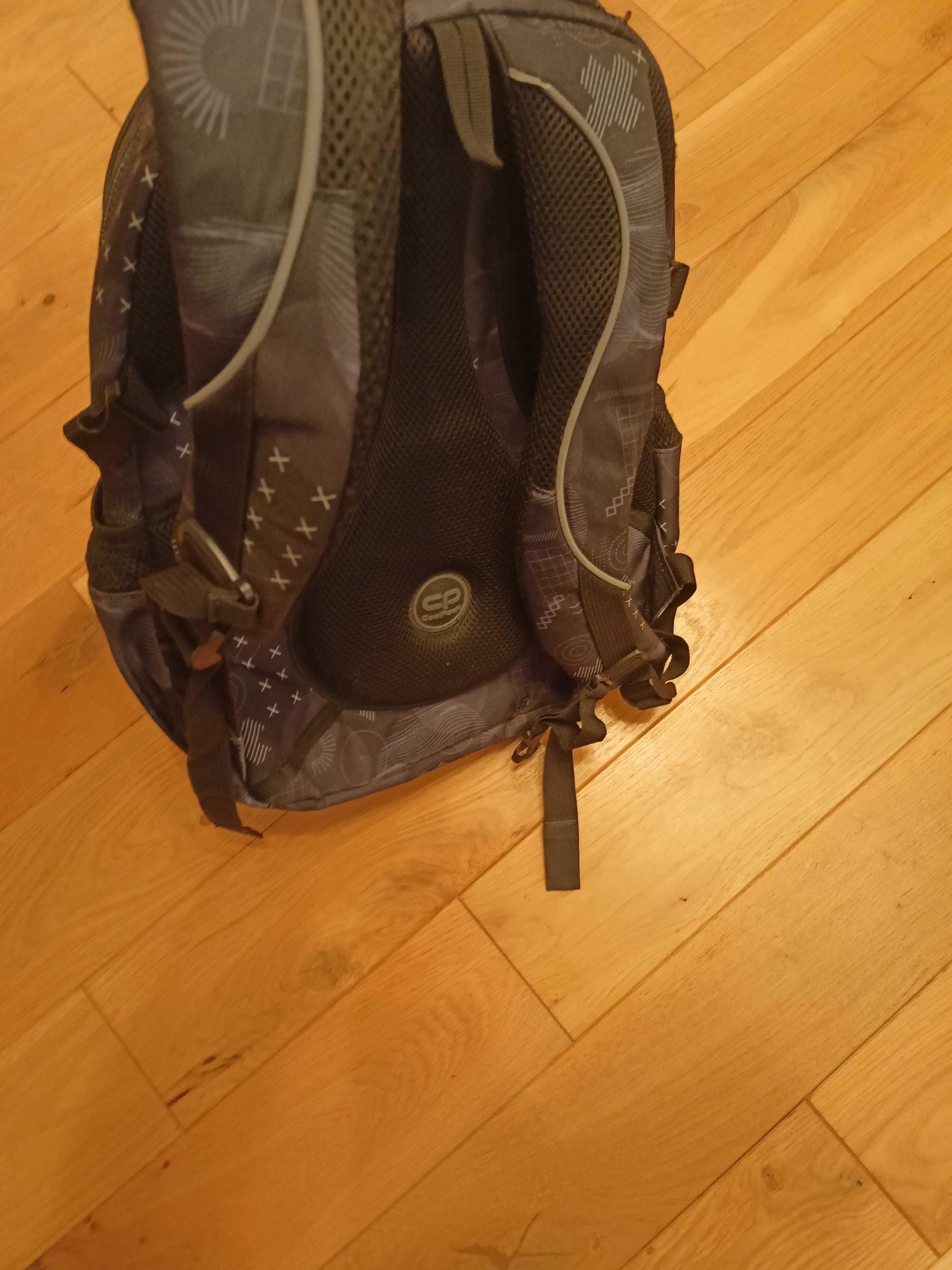 Sprzedam używany plecak CoolPack