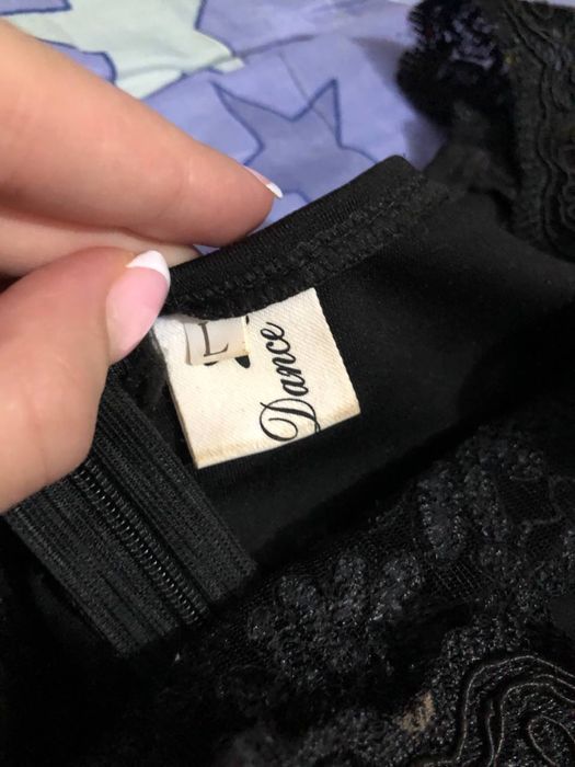 Вечірня чорна сукня